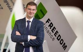 Цифровая классная доска: как казахстанские олигархи делят рынок школьных онлайн-платформ