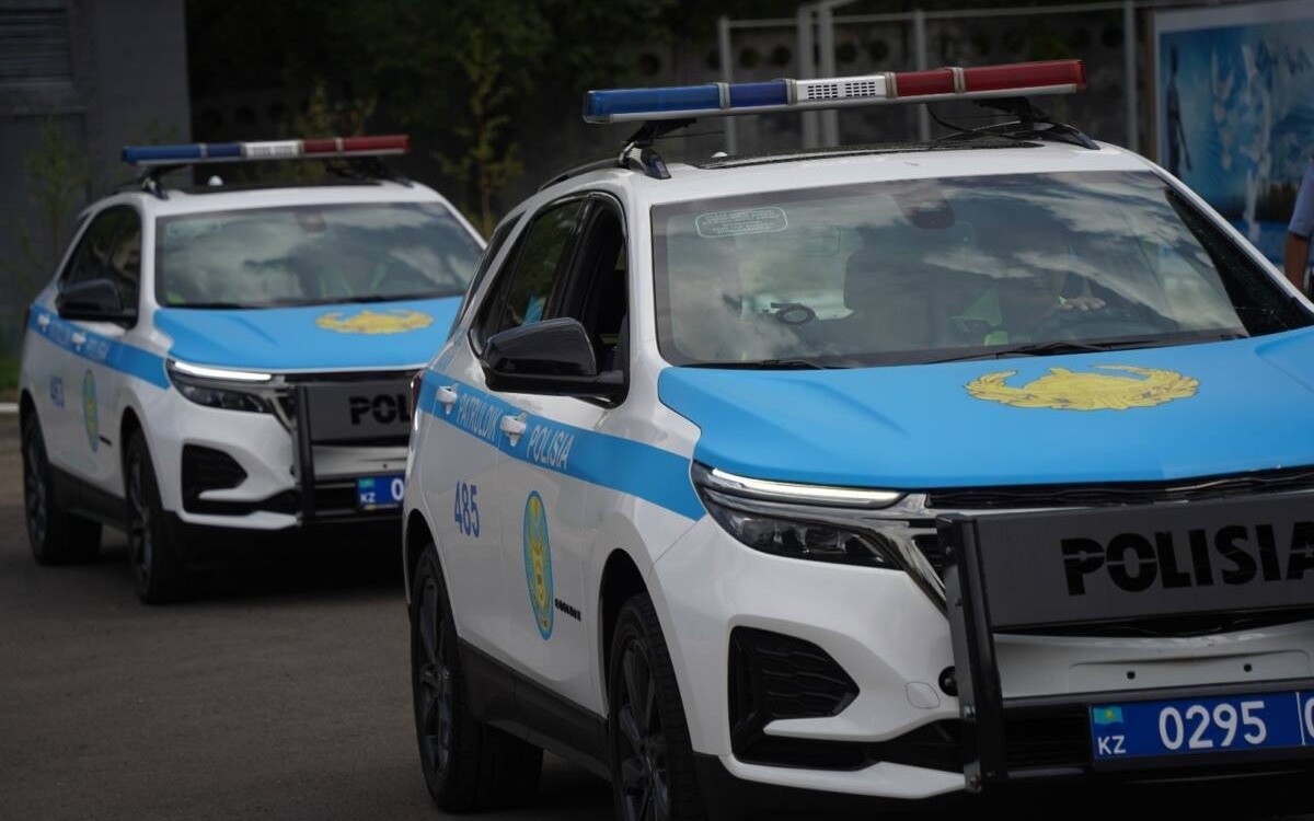 Дороги Алматы патрулируют полицейские в штатском на гражданских авто